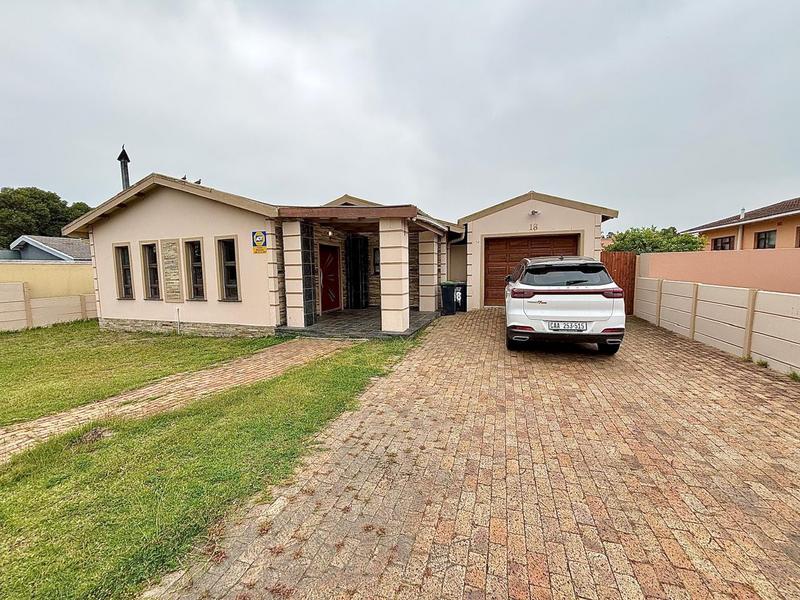 5 Bedroom Property for Sale in Bothasig Western Cape